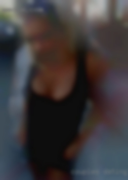 Couples dating also seeking fwb.